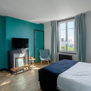 Standard Zimmer mit Kingsize-Bett